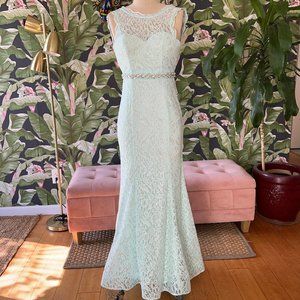 Sequin Hearts Mint Green Lace A Line Gown With Open Back Size 4